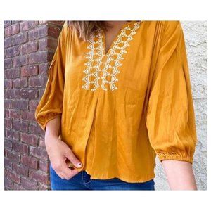 ANTHROPOLOGIE // DOLAN Peasant Blouse with embroidered detailing S EUC